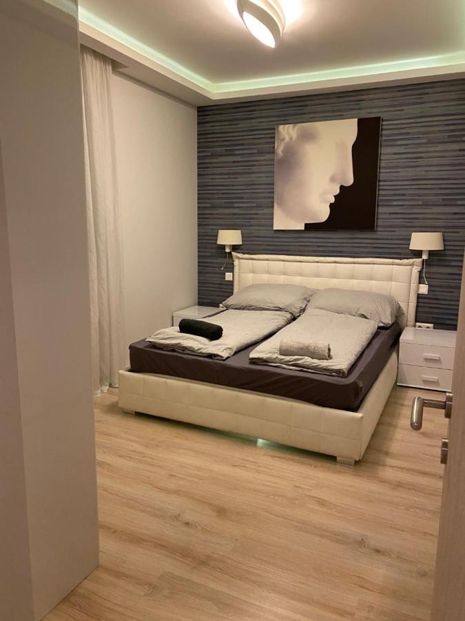 Parizsi Udvar I. Apartment Debrecen Dış mekan fotoğraf