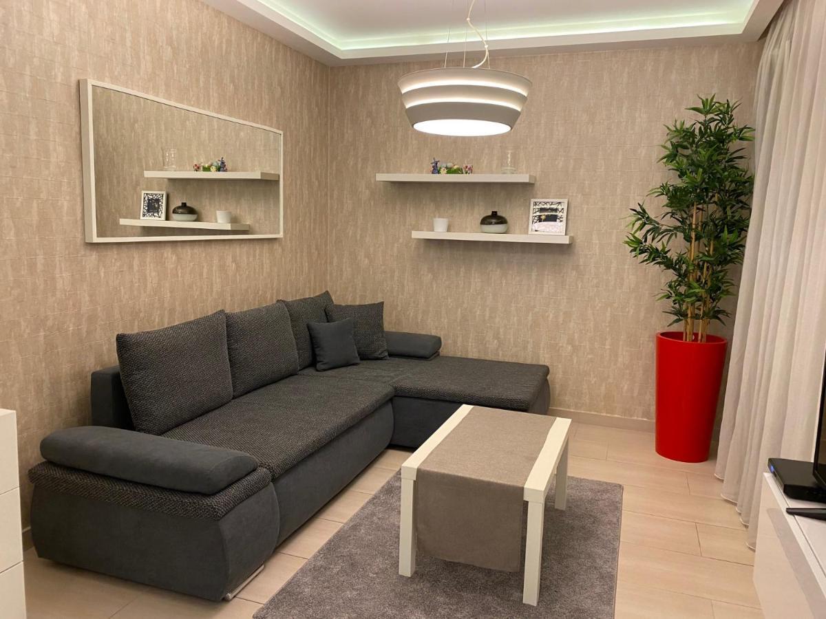 Parizsi Udvar I. Apartment Debrecen Dış mekan fotoğraf